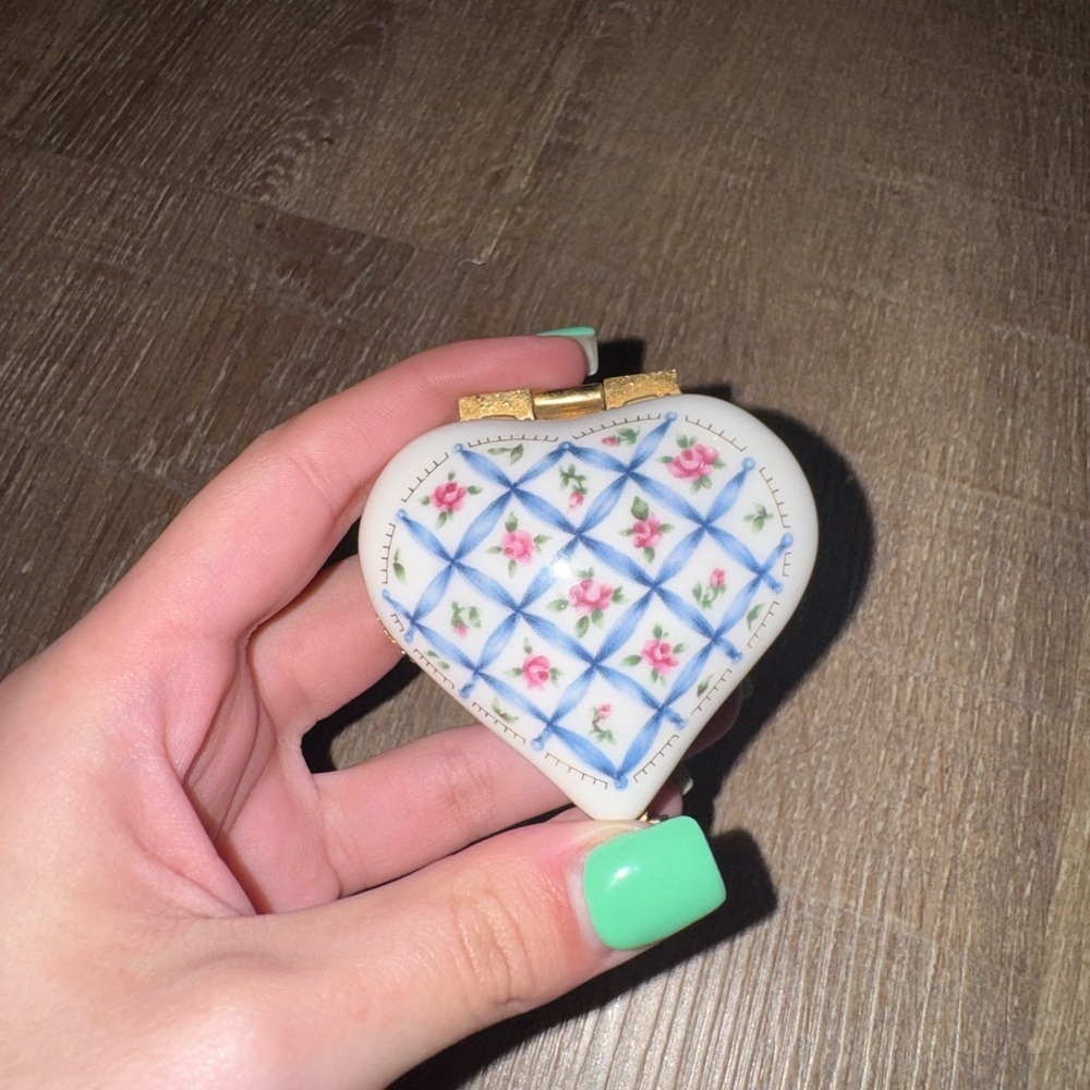 Heart-Shaped Porcelain White with Floral Pattern